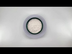 پیروفوسفات آهن در درجه غذایی به عنوان یک مکمل آهن در نوشیدنی های جامد و نوشیدنی های لبنی استفاده می شود